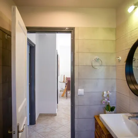 Ionian Kaizer Boutique *