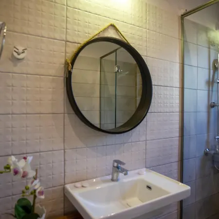 Ionian Kaizer Boutique Achílleion