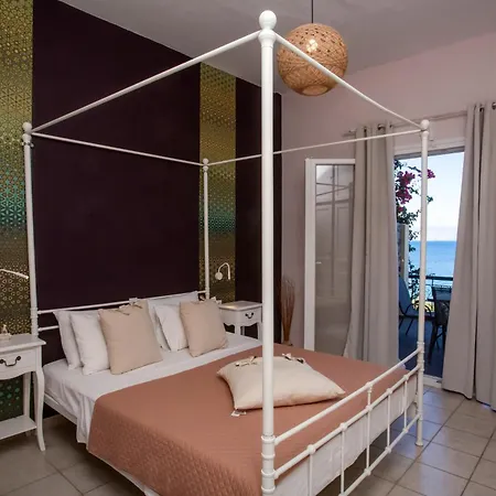 Ionian Kaizer Boutique